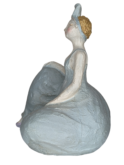 EXNER SKULPTUR DEKO FIGUR FRAU CRIVA SITZEND HÖHE 21 cm MODERN WOHNDEKO