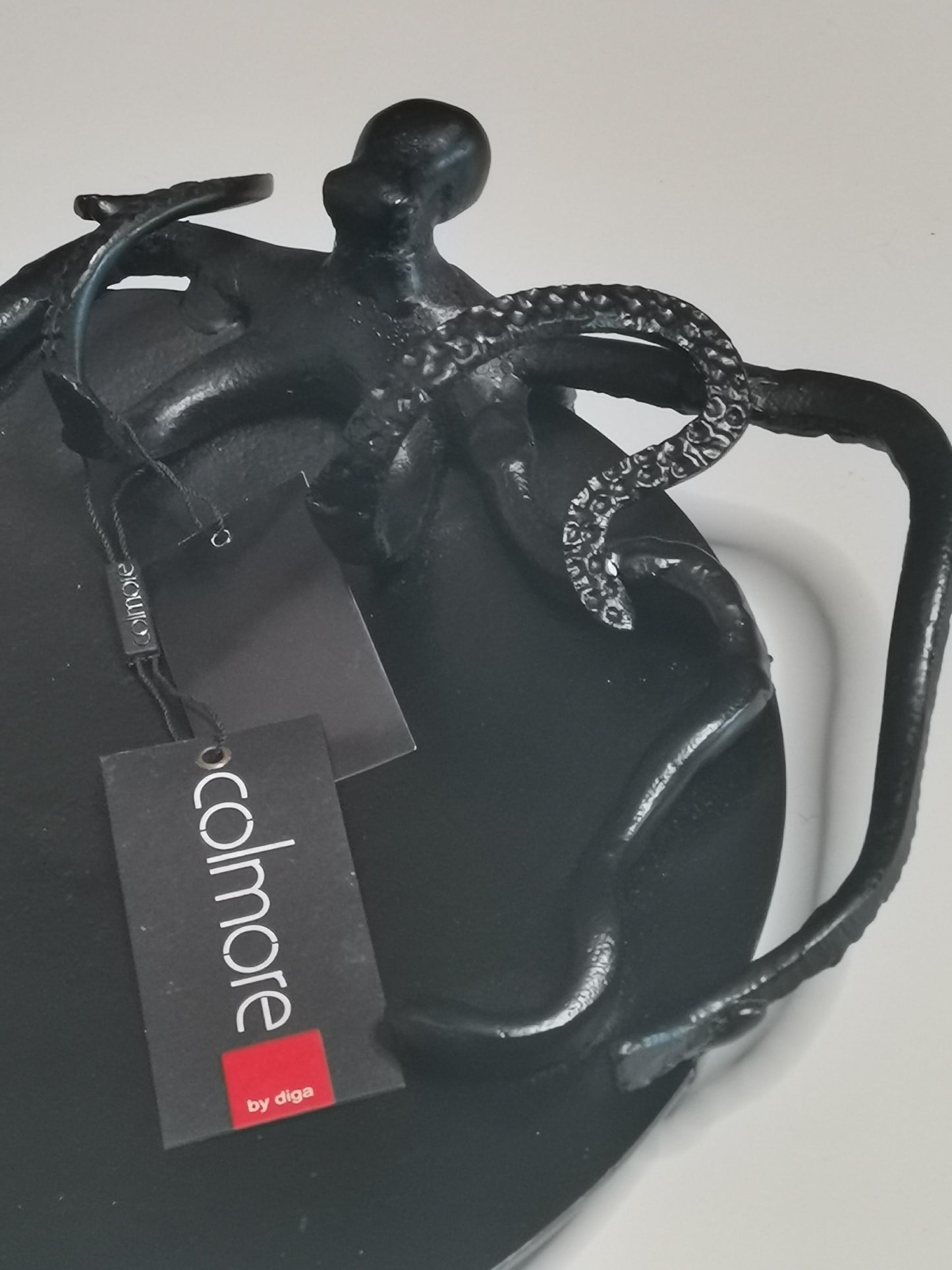COLMORE Teller Octopus 27x29x8 cm Alu RAW Black Matt Platte Dekoration Modern