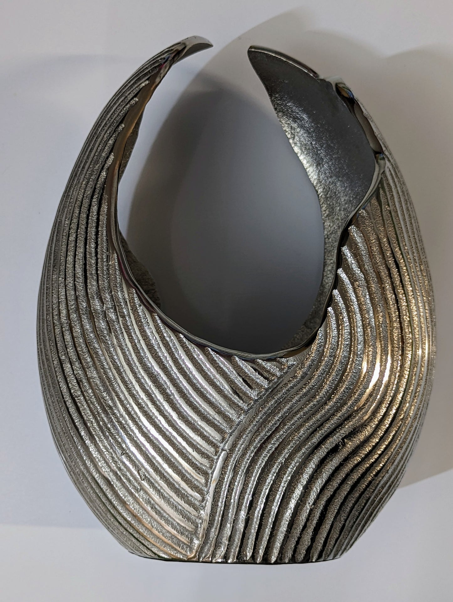 COLMORE Vase Abstrakt 25x16x33 cm Silber Alu RAW Deko Gefäß Dekoration